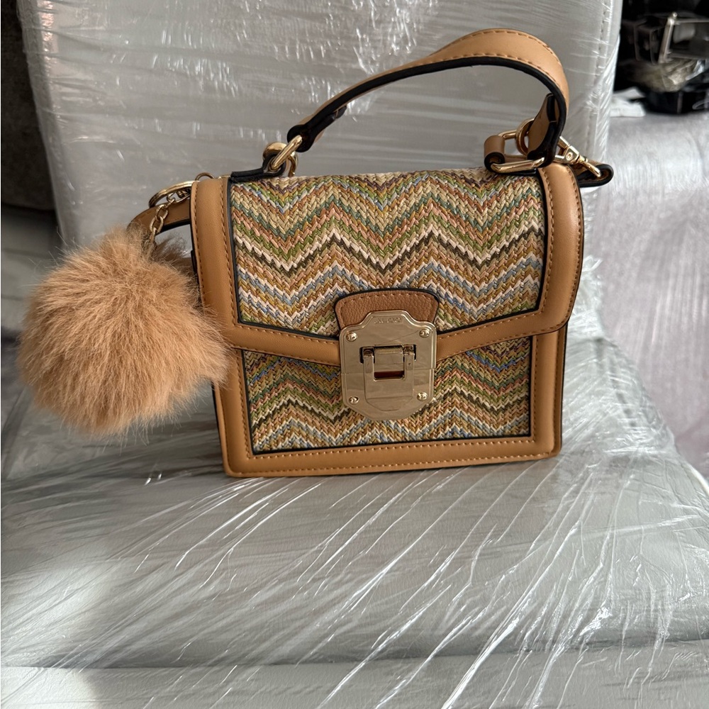 Aldo Chevron Patterned Tan Handbag